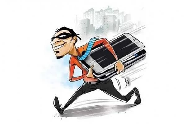 परळीत मोबाईल शॉपीचे पत्रे कापून ९० हजारांचे महागडे मोबाईल लंपास