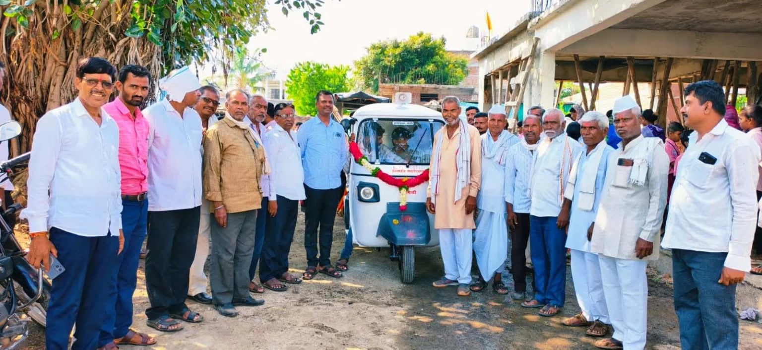 गाव स्वच्छतेसाठी ग्रामस्थ एकवटले