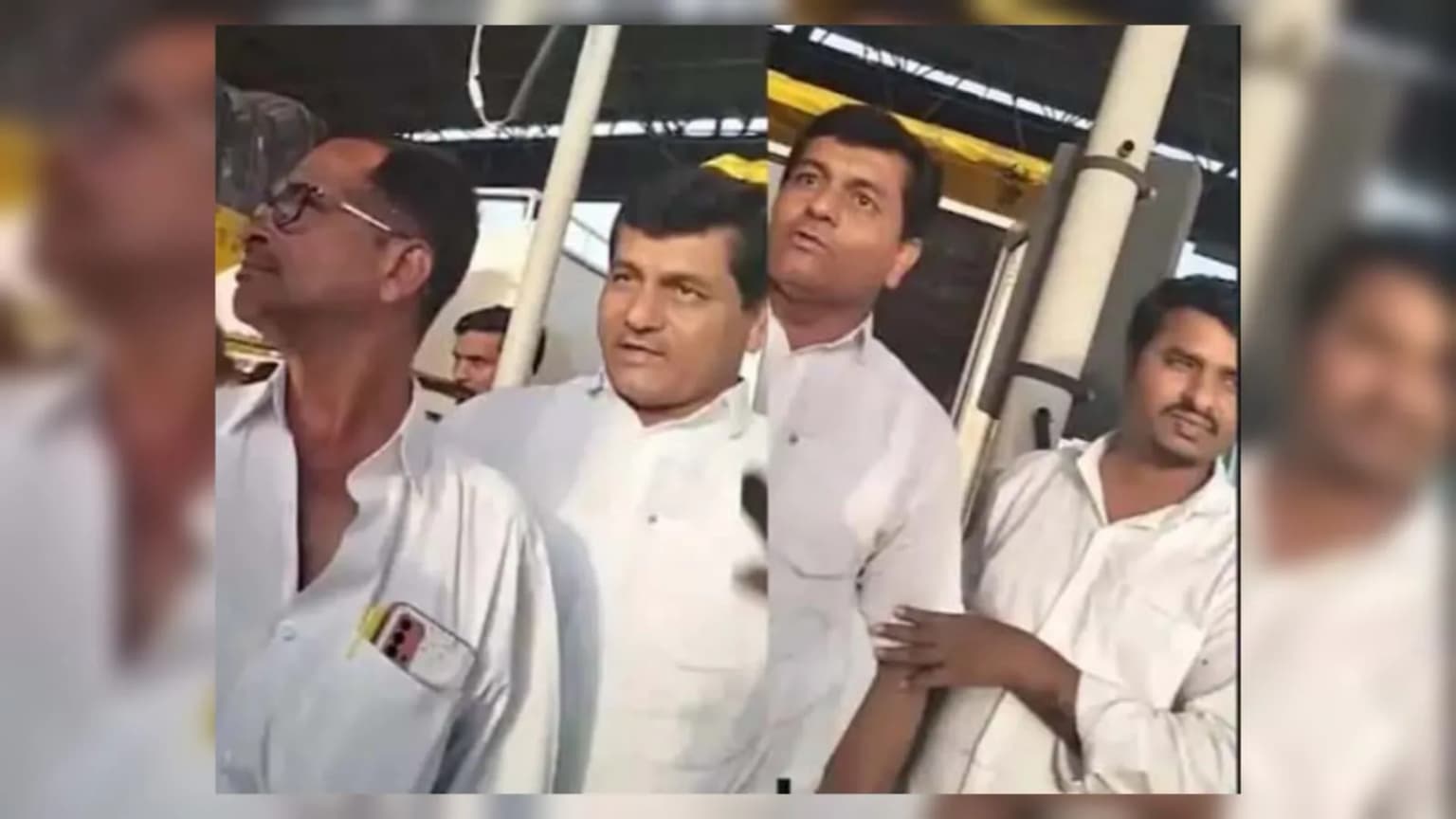 ‘माणसासकट सगळं जाळून टाकेन’:वाल्मीक कराडसोबत संवादाचा दावा असलेल्या सुग्रीव कराडचा जुना व्हिडिओ व्हायरल, टोल नाक्यावर तरुणाला धमकी