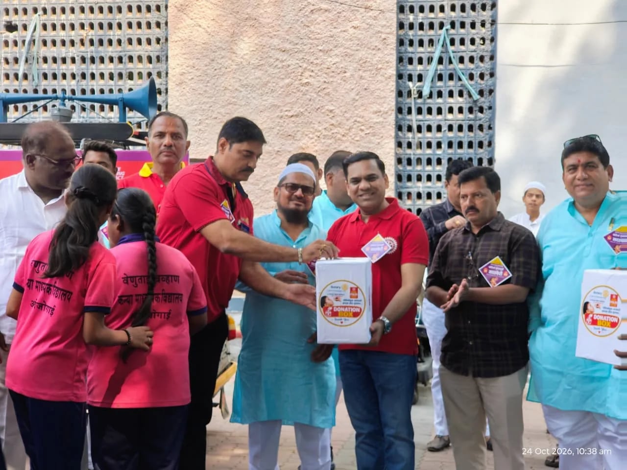 अंबाजोगाईत रोटरीच्या पल्स पोलिओ मदत फेरीला उत्स्फूर्त प्रतिसाद; क्लबला 'एंड पोलिओ चॅम्पियन' बहुमान