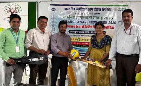 मानवलोक समाजकार्य महाविद्यालयात सतर्कता जागरूकता सप्ताहानिमित्त निबंध स्पर्धा; विजेत्यांचा गौरव