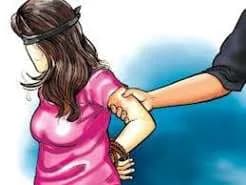 सालगड्याच्या अविवाहित मुलीचे अपहरण