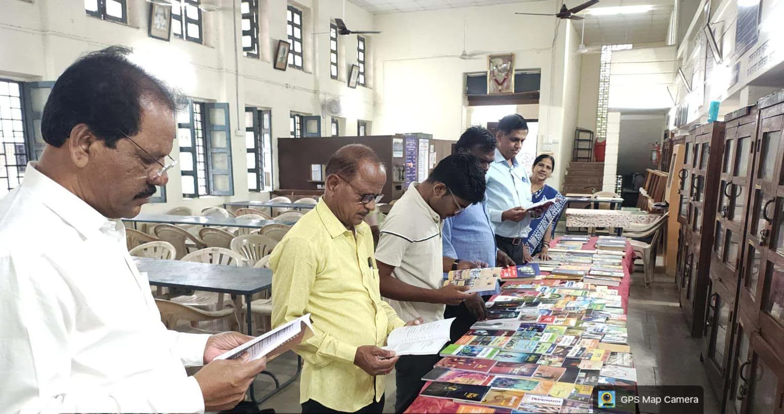 अठरा तास अभ्यास करून अभिवादन