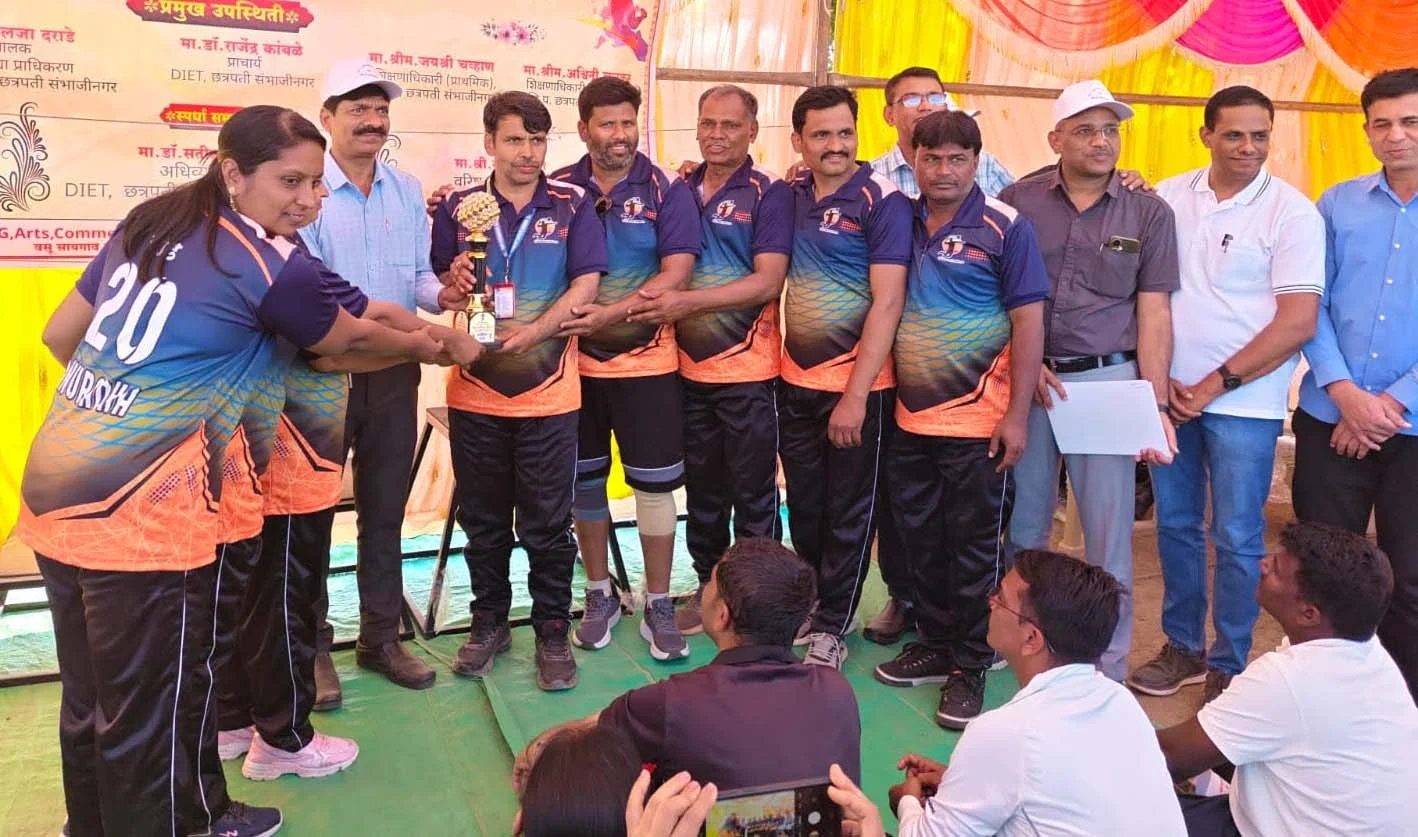 बीड जिल्ह्याच्या हॉलीबॉल संघाची राज्यस्तरीय हॉलीबॉल स्पर्धेसाठी निवड