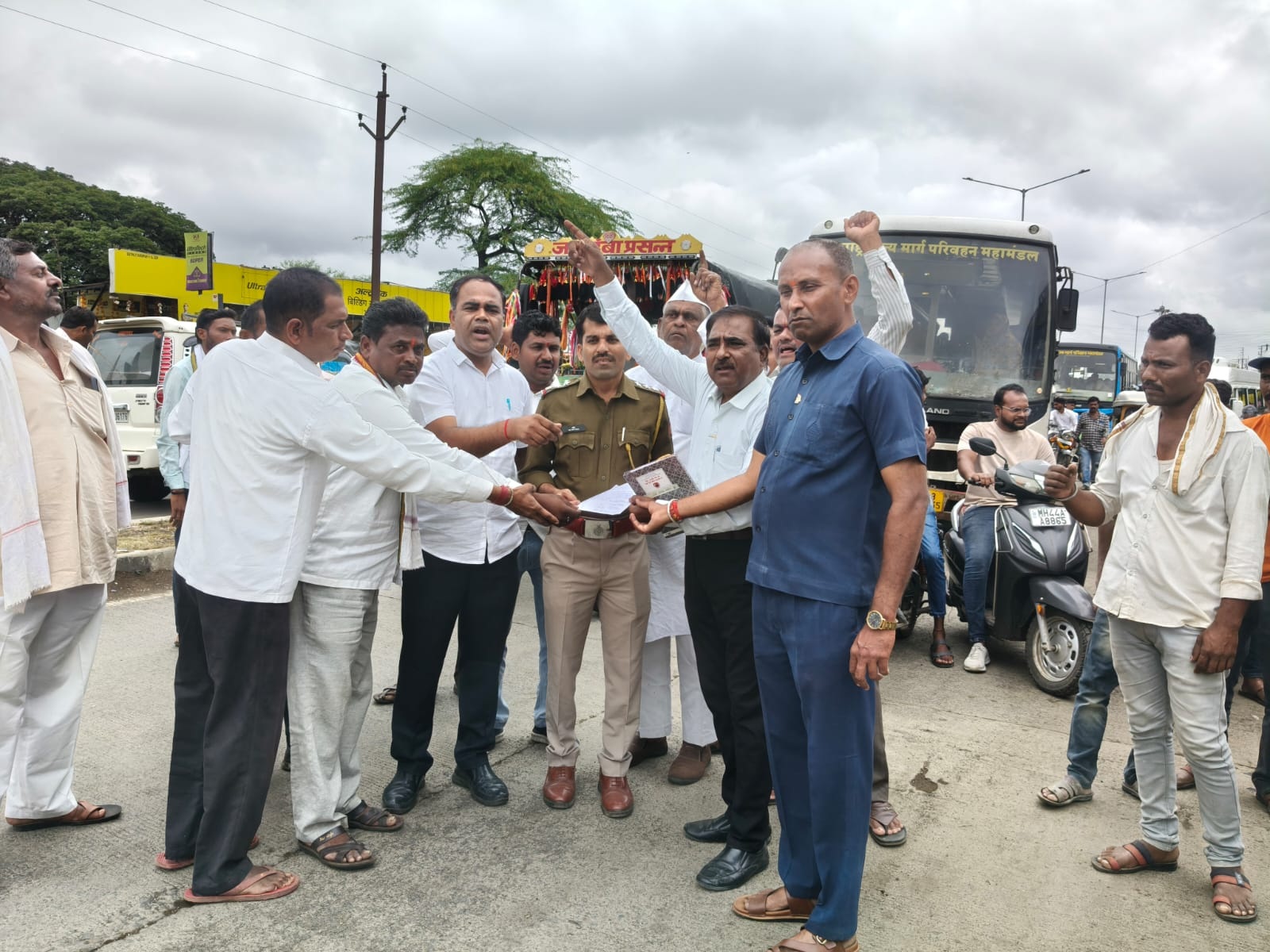 डॉ.संपदा मुंडे प्रकरणात दोषींवर कठोर कार्यवाही करा