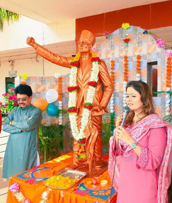 सावरकरांच्या विचारांचा वारसा पुढे चालवण्यासाठी प्रयत्नशील राहणार -डॉ.सारिका क्षीरसागर