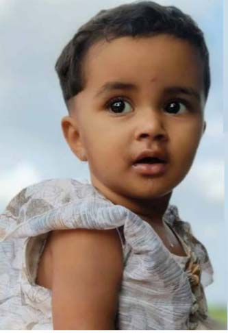 चिमुकलीचा ट्रॅक्टरखाली चिरडून मृत्यु