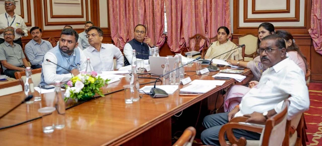 स्व. अजितदादांच्या स्वप्नातील जिल्हा घडविण्यासाठी कटिबध्द- पालकमंत्री सुनेत्रा पवार