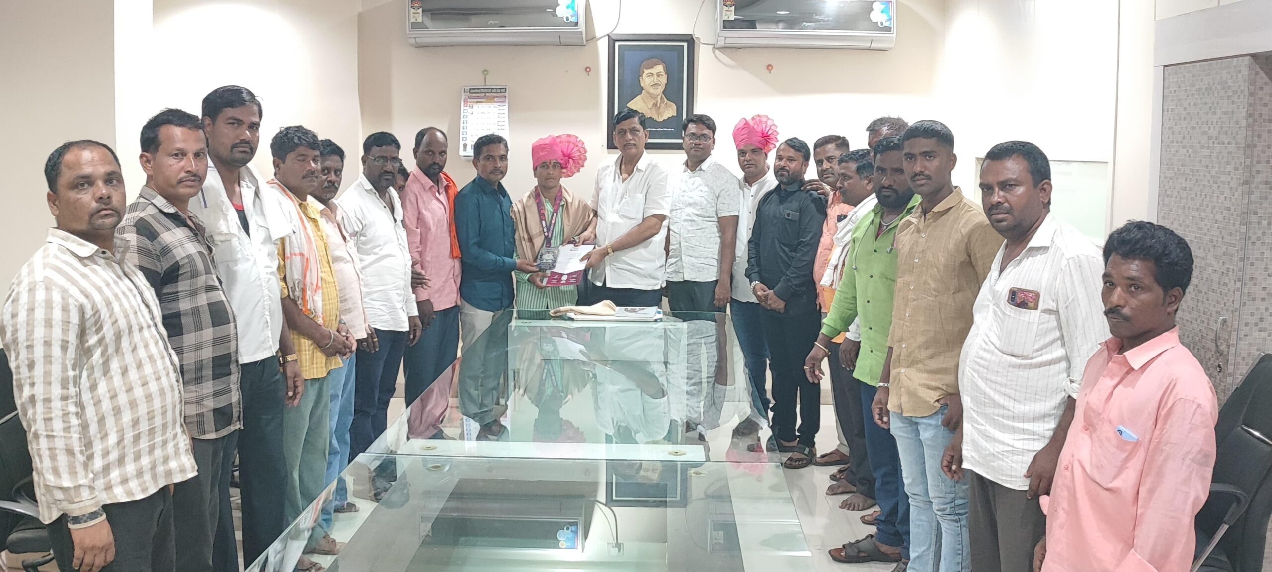 अंबाजोगाईच्या ऊसतोड मजुराच्या मुलाचा आंतरराष्ट्रीय एशियन चॅम्पियन शिपमध्ये यशस्वी डंका