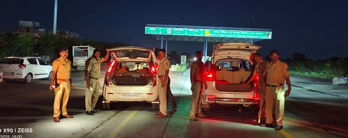 धारूर पोलीसांची विशेष मोहीम; दोन दिवसांत ३८ केसेस, ३१ हजार ९०० रुपयांचा दंड