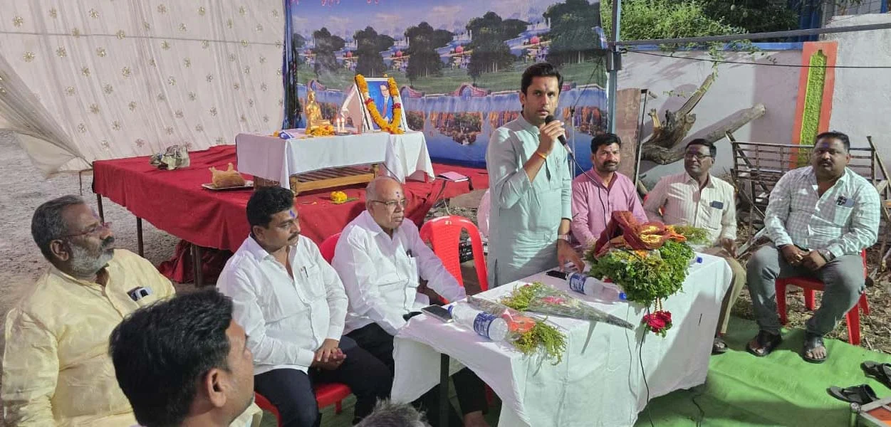 नागझरी परिसरात आ. नमिता मुंदडा यांच्या निधीतून सभामंडपाचे थाटात भूमिपूजन