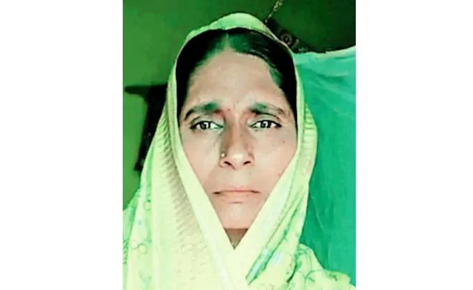 आगीमध्ये भावाच्या मुलांना वाचवताना होरपळलेल्या 55 वर्षीय बहिणीचा मृत्यू