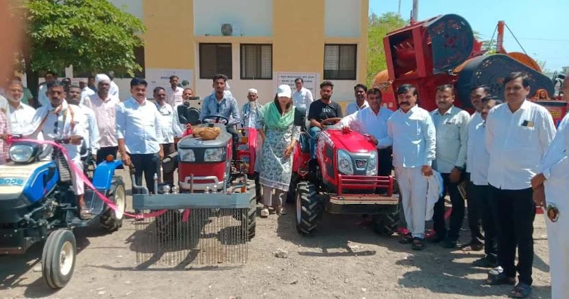 केज येथे तालुकास्तरीय खरीप हंगाम पूर्व आढावा बैठक संपन्न