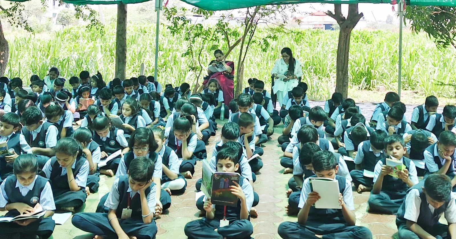 रोटरी क्लब व स्वामी विवेकानंद विद्यालयाचा उपक्रम