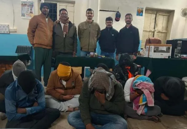 पत्त्याच्या क्लबवर डीवायएसपींच्या पथकाचा छापा