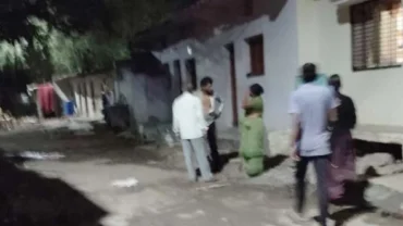 हातात धारदार शस्त्र घेऊन तरुणाचा दहशत माजविण्याचा प्रयत्न !