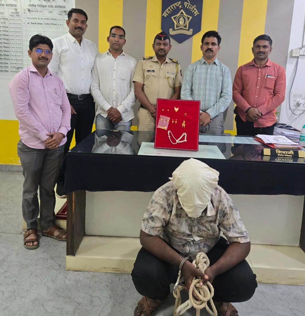 बीड स्थानिक गुन्हे शाखेने आवळल्या मुसक्या