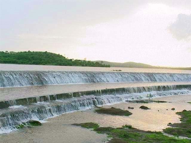 बीडचे बिंदुसरा धरण भरले