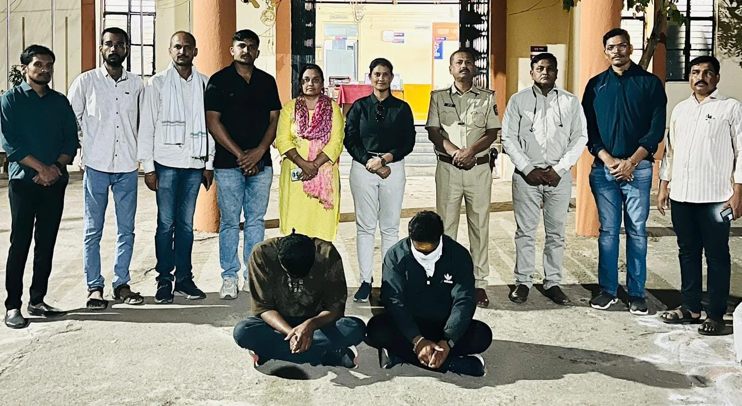 परळीत 'साई लॉज'वर पोलिसांचा छापा; वेश्या व्यवसायाचा पर्दाफाश करत दोन महिलांची सुटका