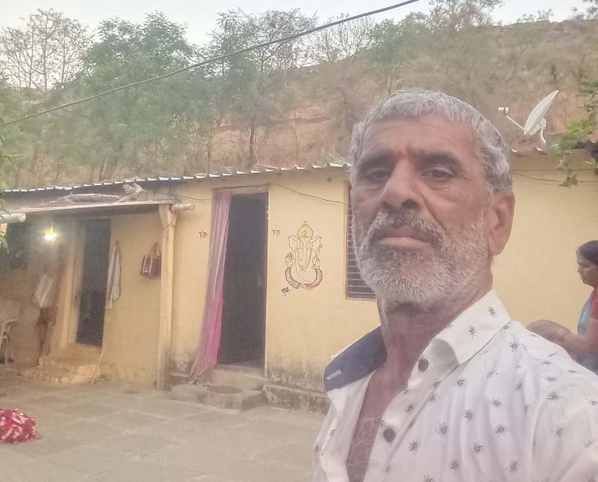 कर्जनी गावात प्रशासनाविरुद्ध एल्गार