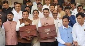 अर्थमंत्री देवेंद्र फडणवीस यांचा ऐतिहासिक अर्थसंकल्प