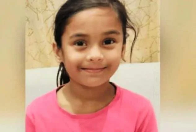 झोका खेळताना चिमुकलीचा गळफास लागून अंत