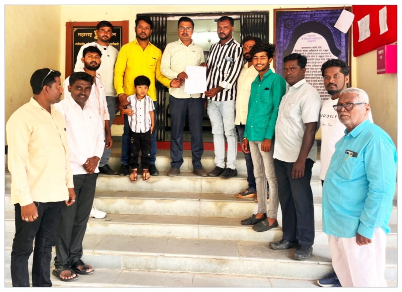 परळीतील चिमुरडीवर अत्याचार प्रकरणातील आरोपीला फाशीची शिक्षा द्या – कॉ.बब्रुवाहन पोटभरे, विनोद शिंदे