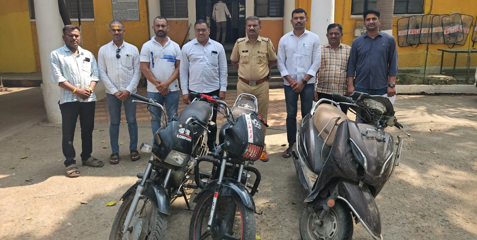 बीड स्थानिक गुन्हे शाखेची मोठी कारवाई; दुचाकी चोरीचे दोन गुन्हे उघडकीस