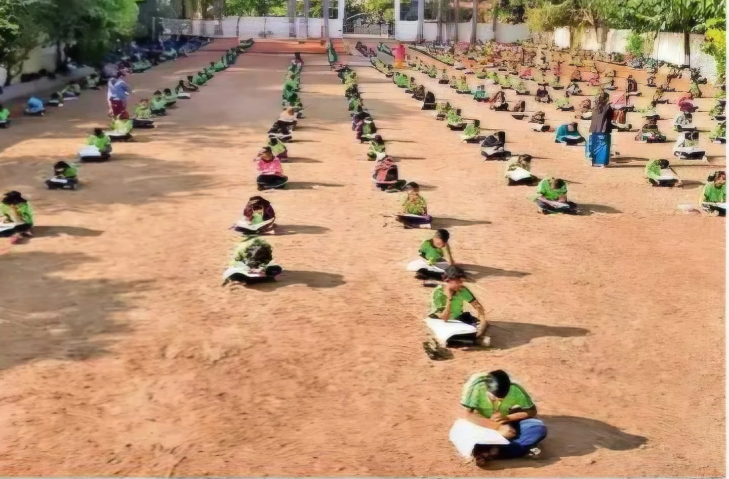 ९ वर्षांत ९९३ गुणवंतांनी मारली बाजी