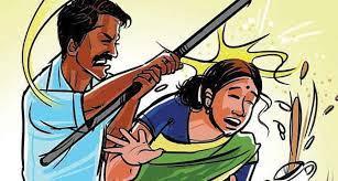 अंबाजोगाईत जुन्या वादातून महिलेला कोयत्याने मारहाण; दोघांवर गुन्हा