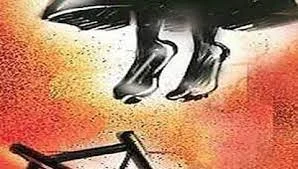 काळ्या रंगामुळे सातत्याने छळ; विषारी औषध प्राशन करून विवाहितेची आत्महत्या