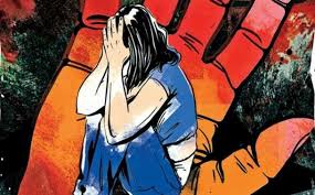 केज तालुक्यात भोळसर, गतिमंद तरुणीवर अत्याचार