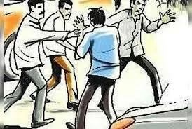 जुन्या भांडणाच्या कुरापतीतून घरात घुसून लोखंडी गजाने प्राणघातक हल्ला; तळेगाव घाट येथील घटना