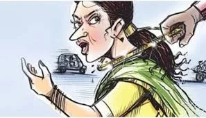 बसमध्ये चढताना महिलेचे दोन मणीमंगळसूत्र लंपास ; संशयित महिला ताब्यात