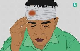 झोपेत शेतकऱ्याच्या डोक्यात दगड मारला 