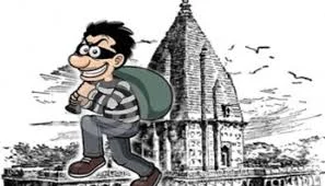 परळीत साईबाबा मंदिराचे कुलूप तोडून २५ हजारांची दानपेटी लंपास