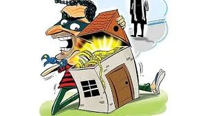 पिंपळनेर येथे घरफोडी; सव्वा दोन लाखांचे दागिने व रोकड लंपास